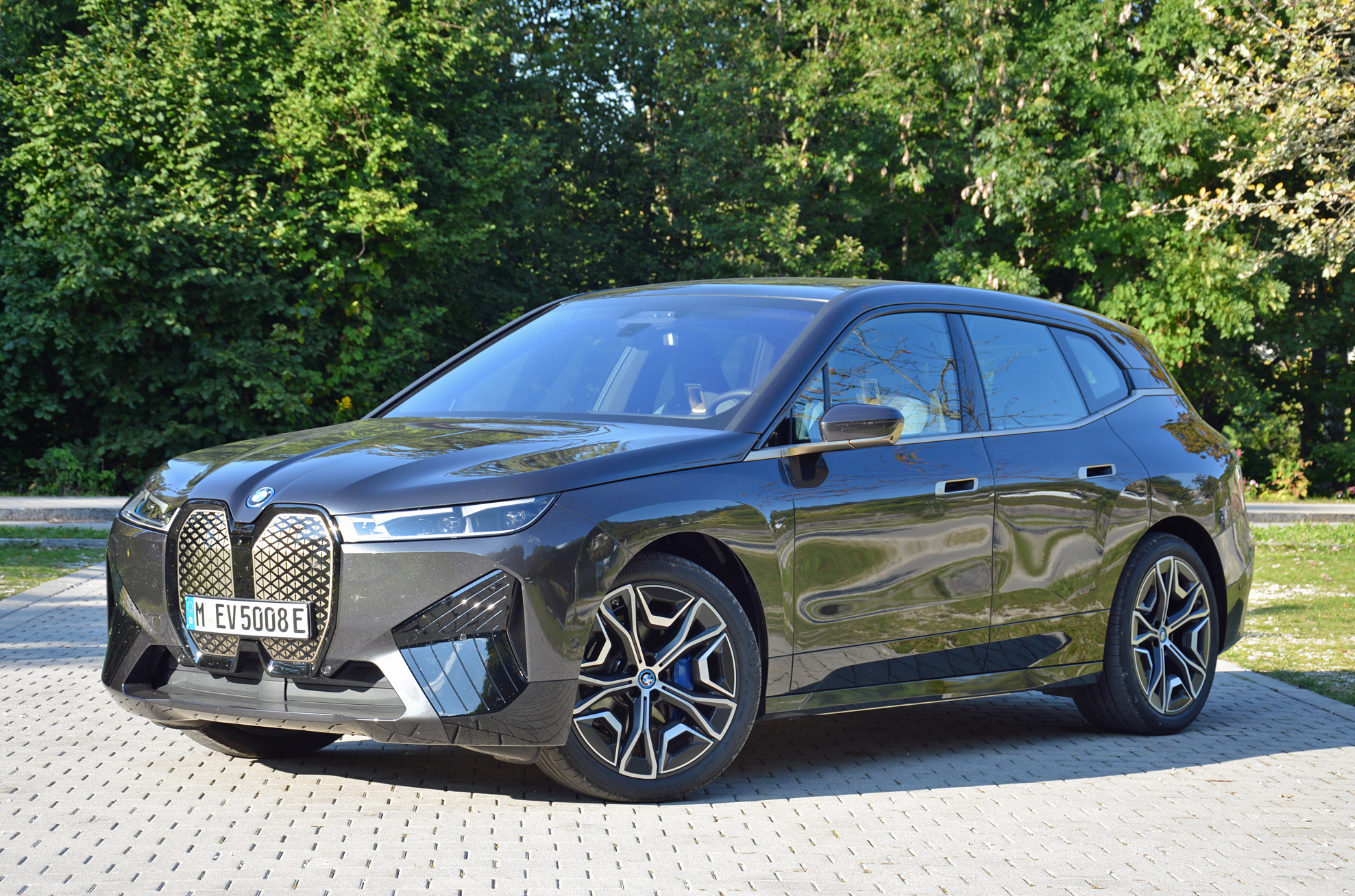 2022 BMW iX xDrive50i