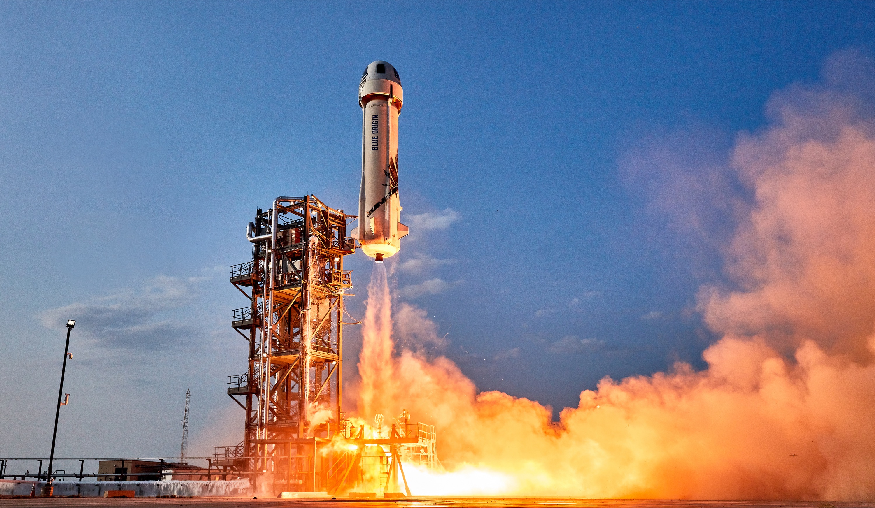 New Shepard lifts off from Launch Site One in West Texas for the NS-16 mission on July 20, 2021.