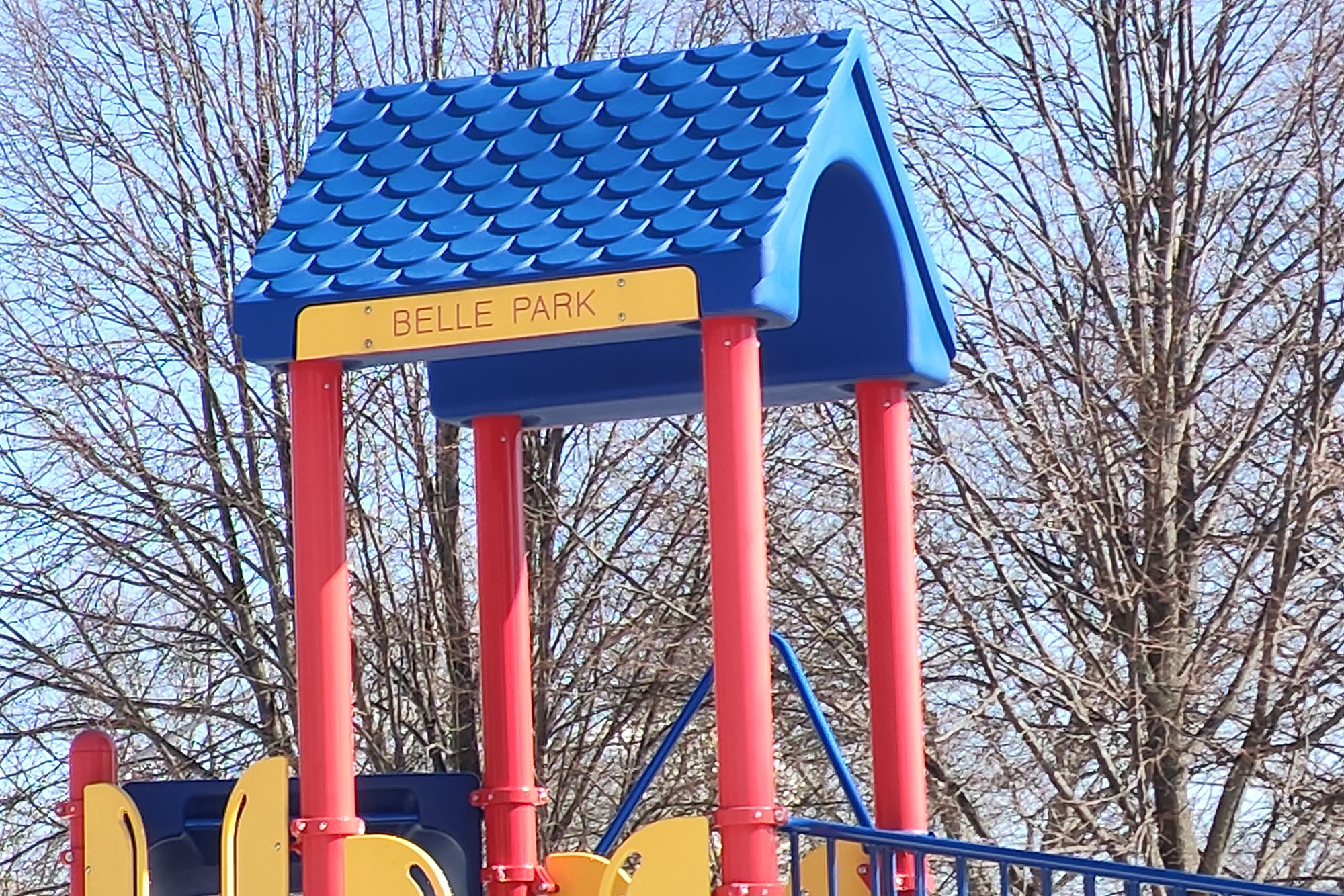 This is a photo sample of a park taken at 5X zoom with the RedMagic 7.