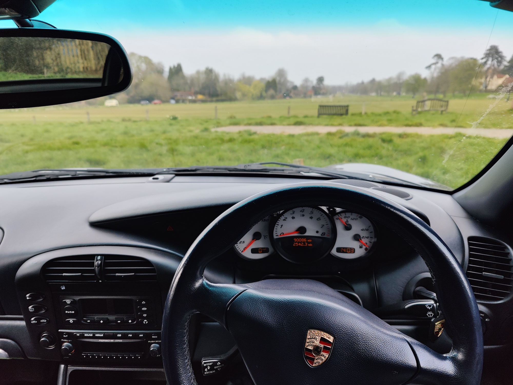 OnePlus 10 Pro photo of a car interior.