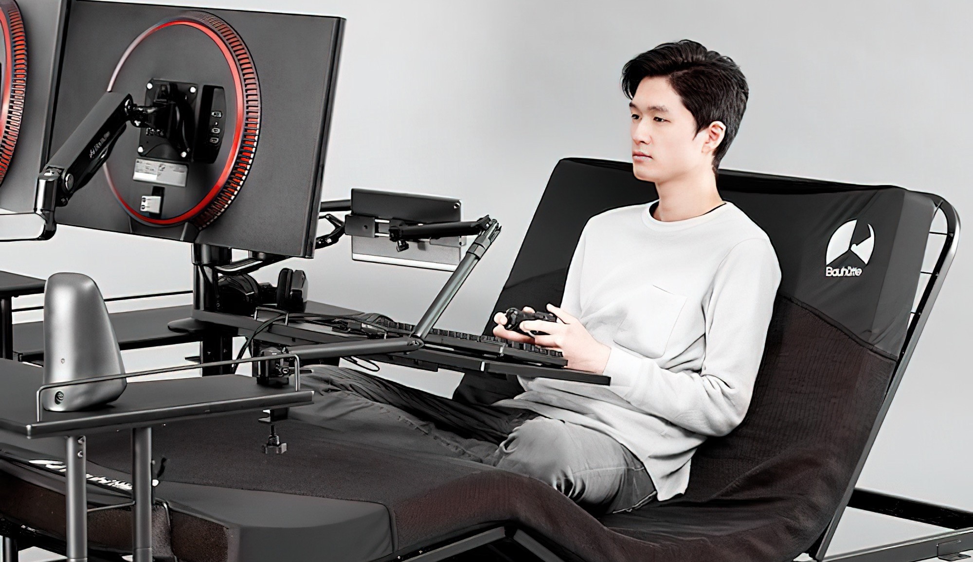 Bauhutte new transforming gaming chair.