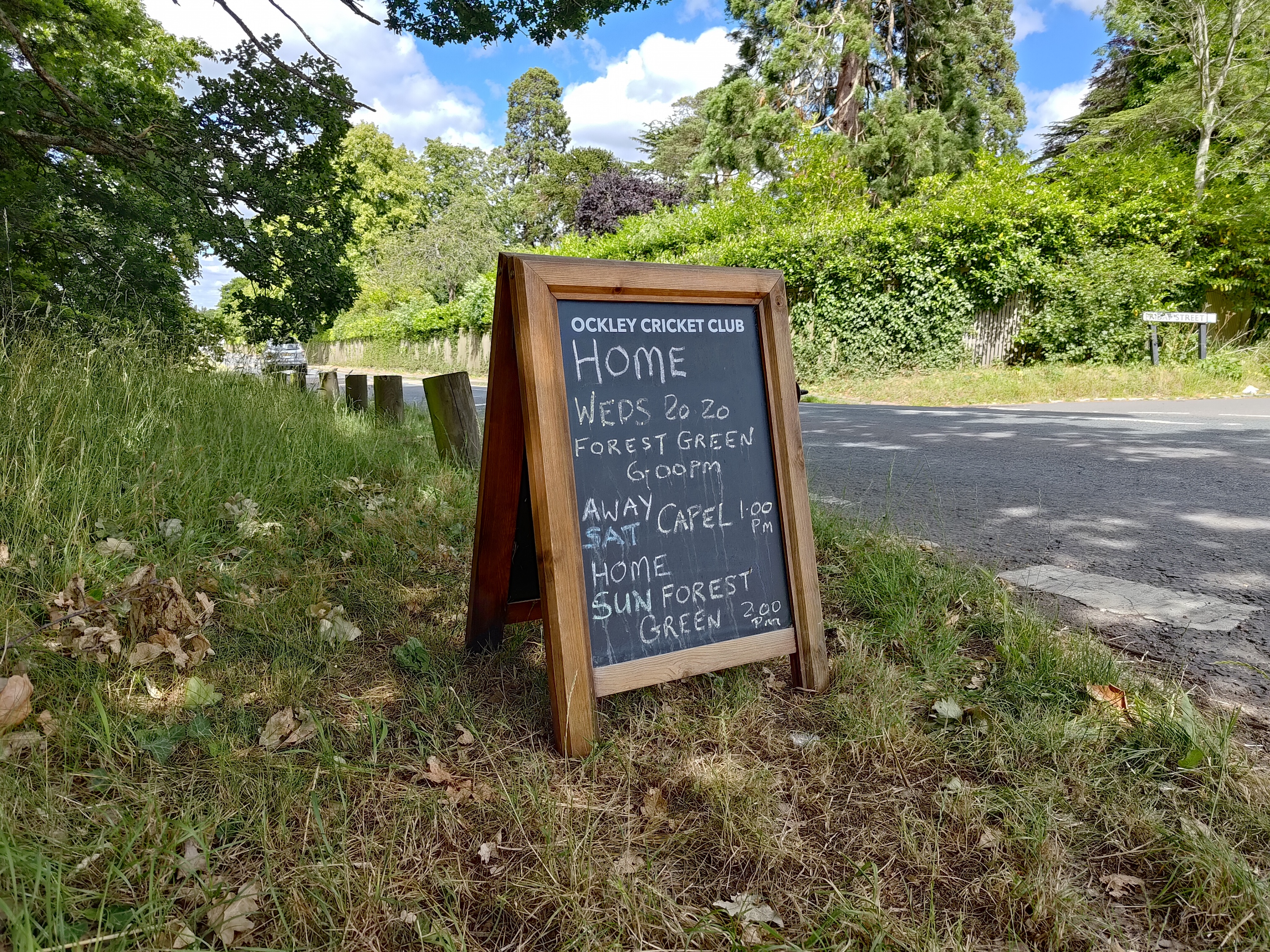 Asus ROG Phone 6 Pro photo of a sign.