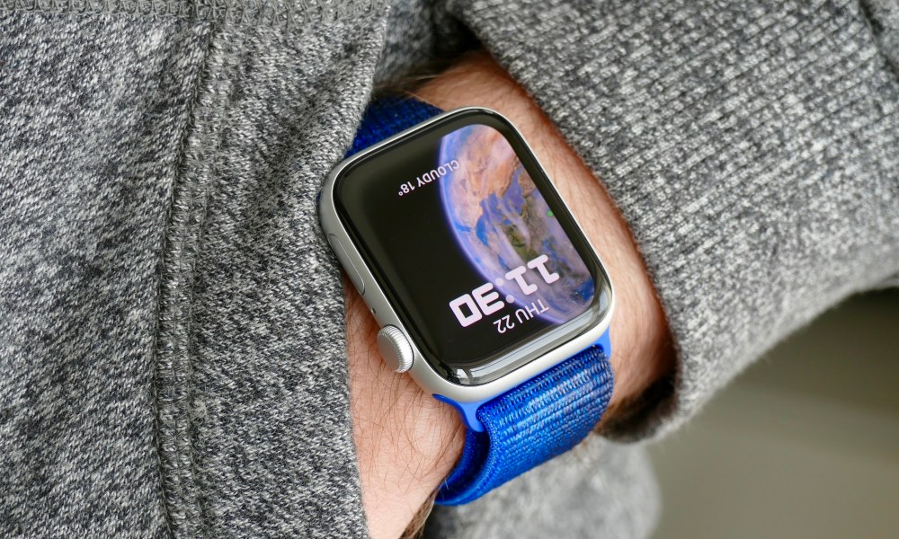 The Apple Watch SE 2 on a man's wrist.