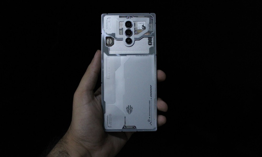 RedMagic 8 Pro Titanium Edition back