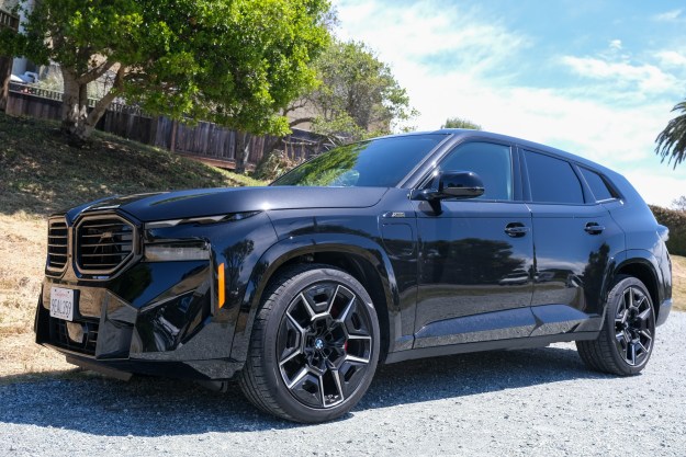 2023 BMW XM three-quarter view