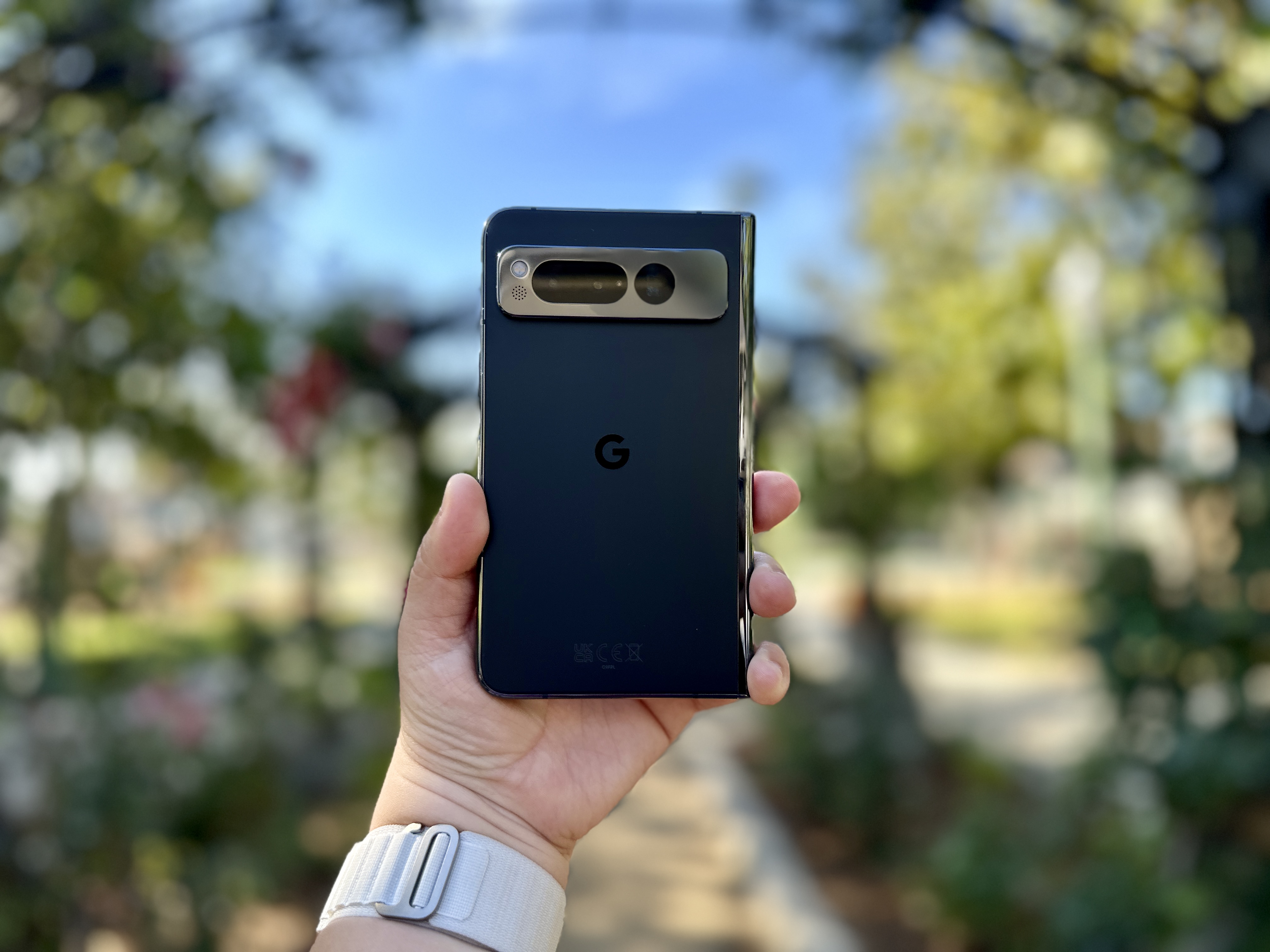 Google Pixel Fold in Obsidian in hand.