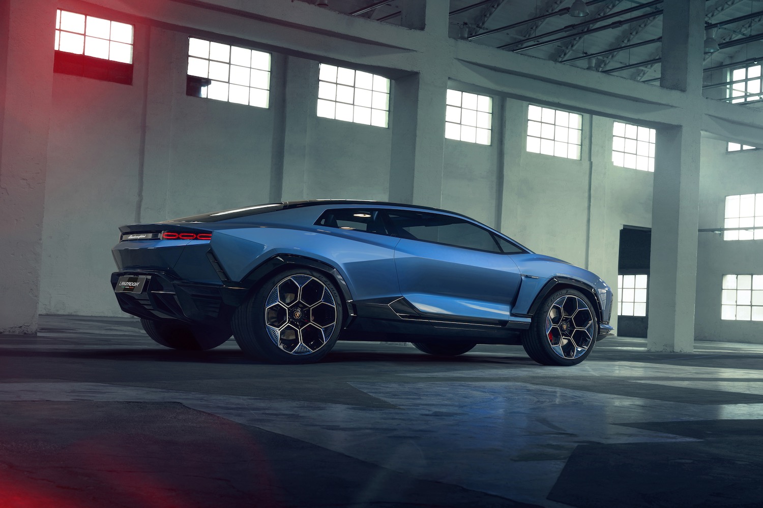 Rear three quarter view of the Lamborghini Lanzador concept.