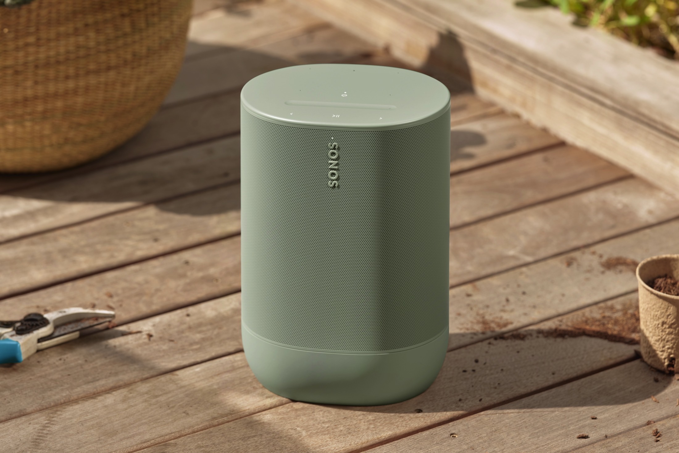 Sonos Move 2 in olive.