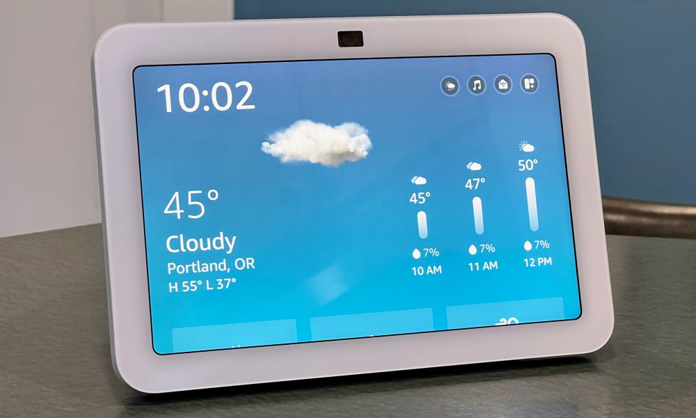 An Amazon Echo Show 8 shows the weather forecast.