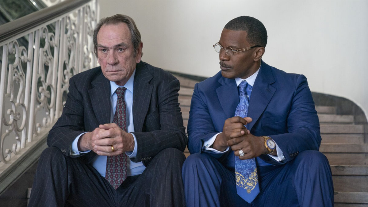 Tommy Lee Jones and Jamie Foxx in The Burial.