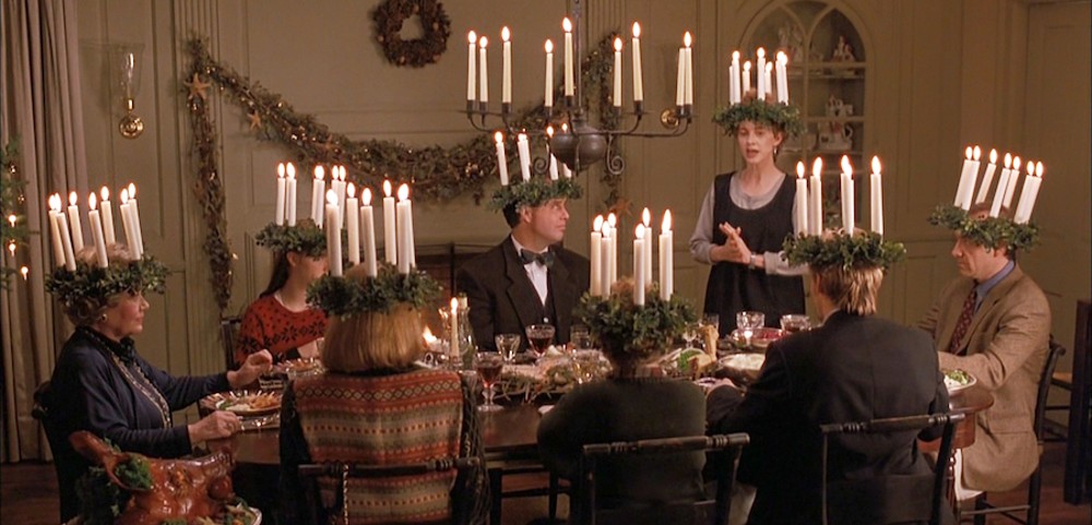 A family sits down for dinner in The Ref.