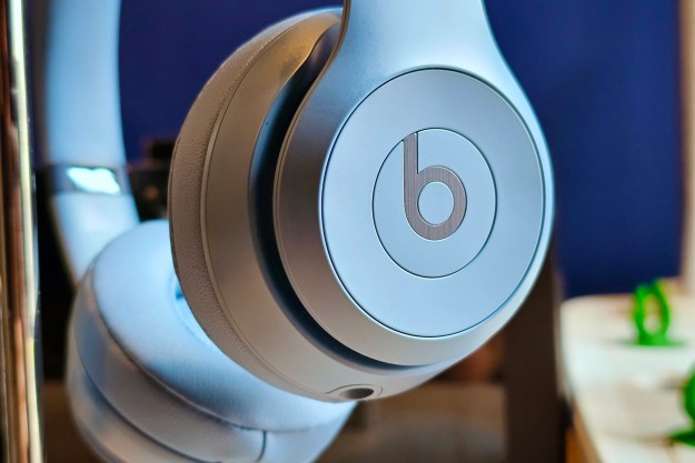 Beats Solo 4.