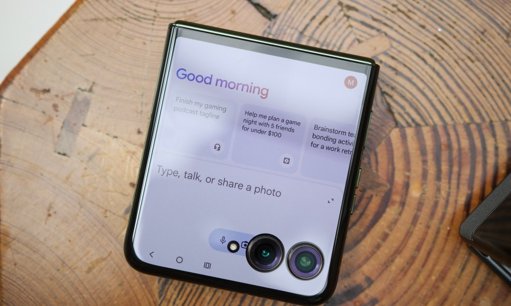 Google Gemini app on the Motorola Razr Plus 2024.
