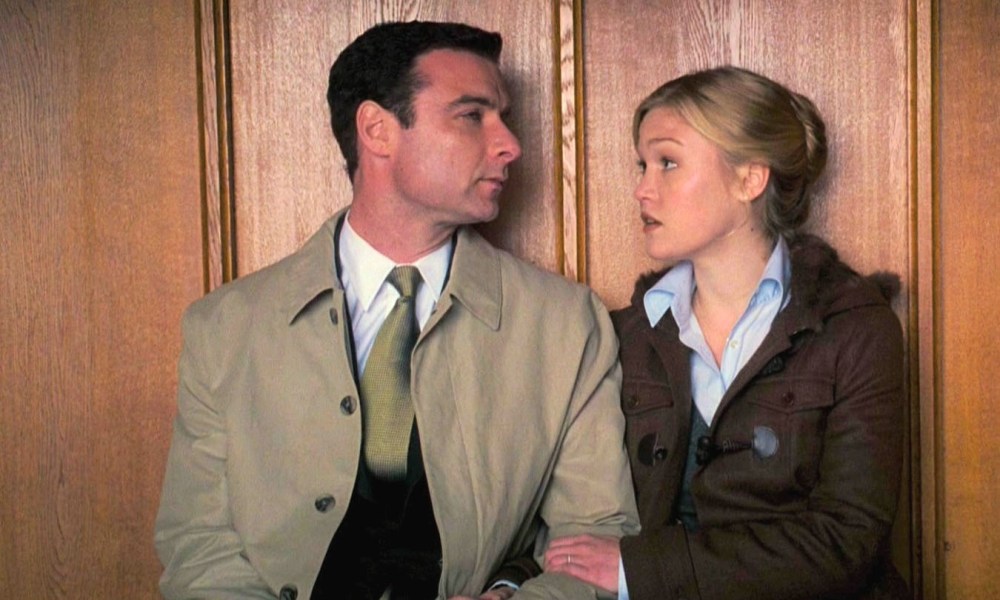 Liev Schreiber and Julia Stiles in The Omen.