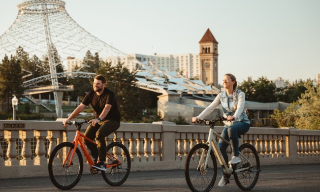 Velotric T1 ST Plus bike couple riding on the road